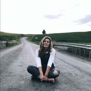 Meet your Posher, Leah